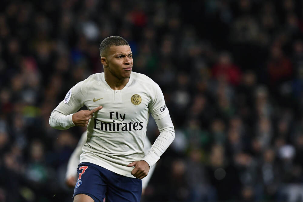 富时A50期指连续夜盘收跌0.24%